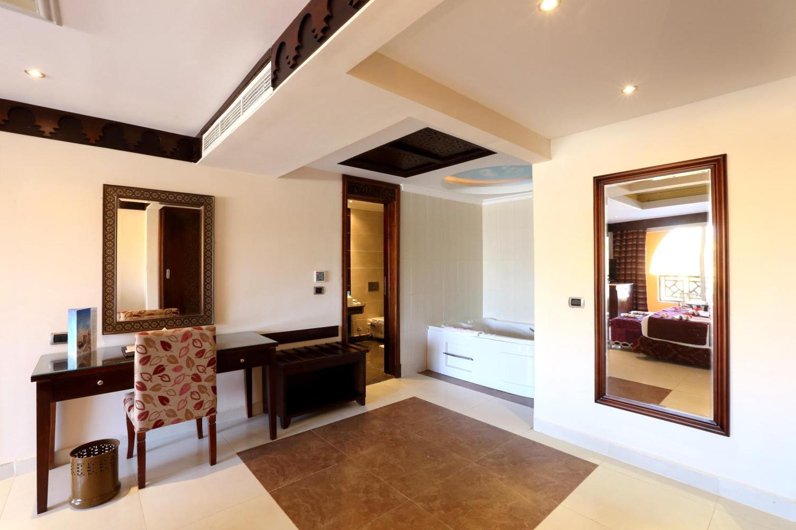 Rehana Royal Beach Resort Aqua Park & Spa