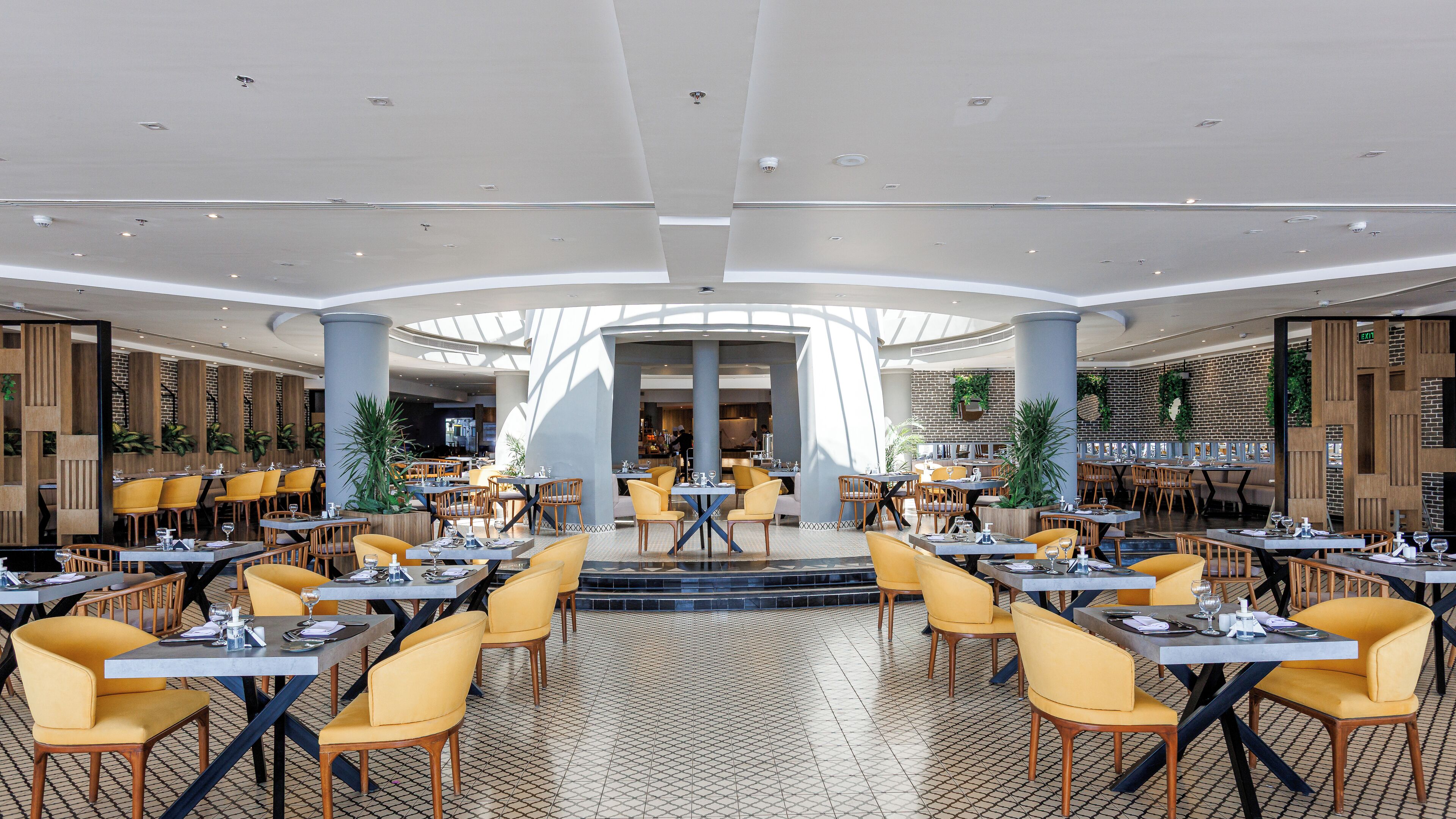 SUNRISE Remal Beach Resort