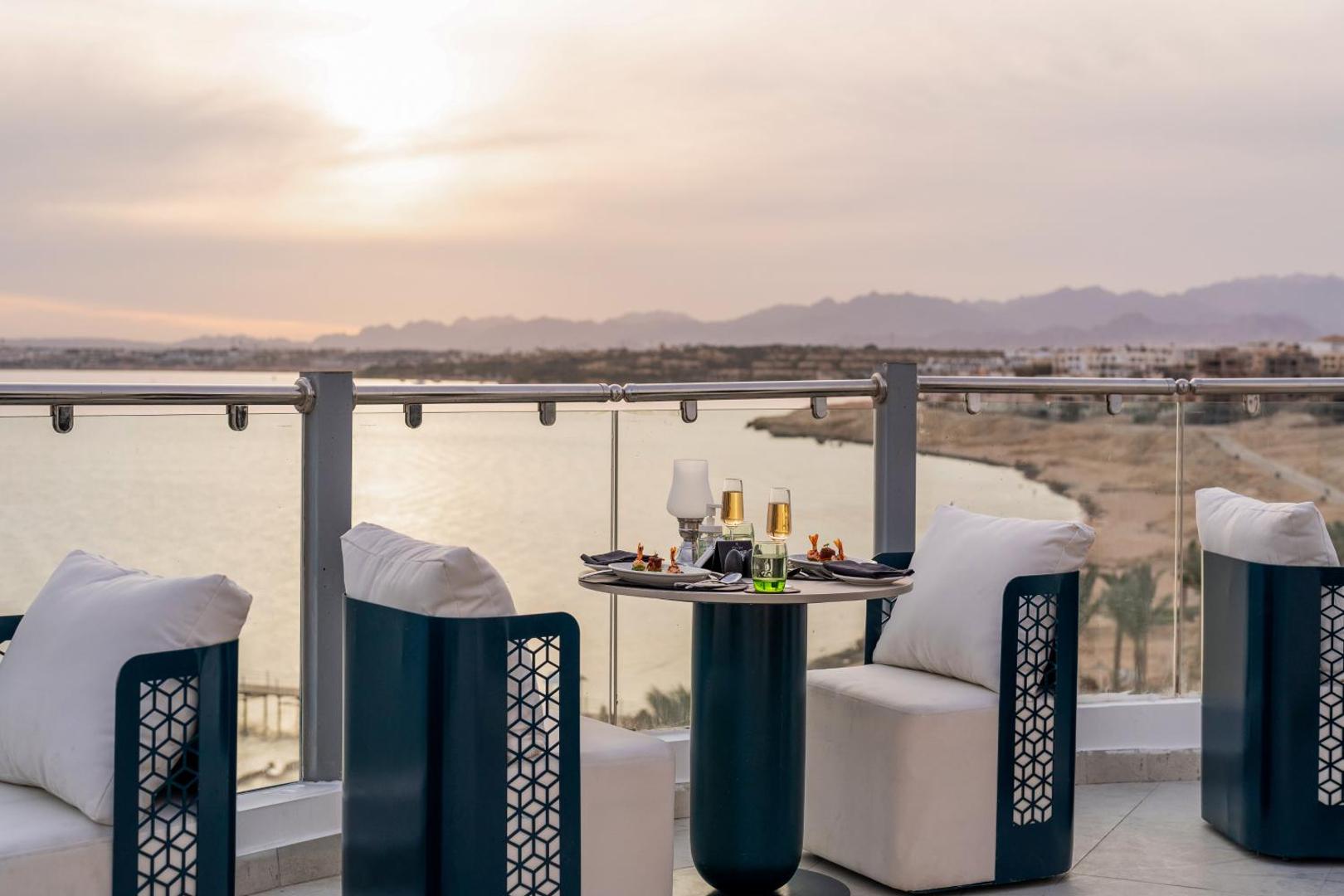 SUNRISE Remal Beach Resort