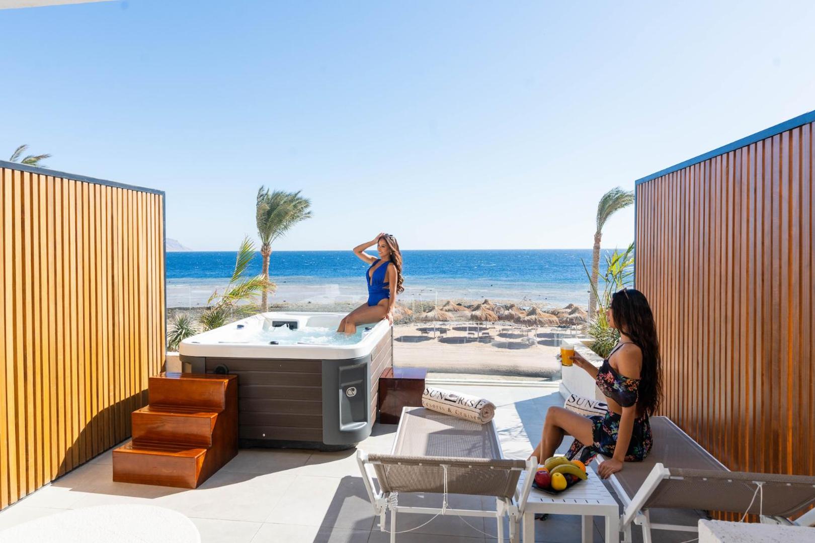 SUNRISE Remal Beach Resort