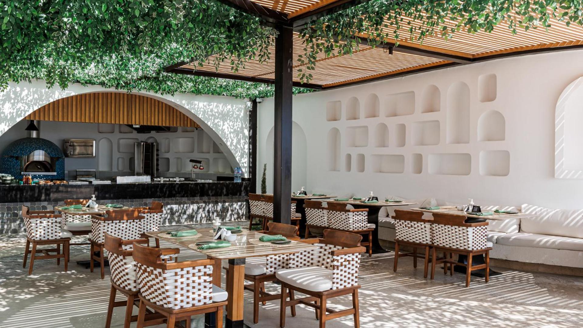 SUNRISE Remal Beach Resort