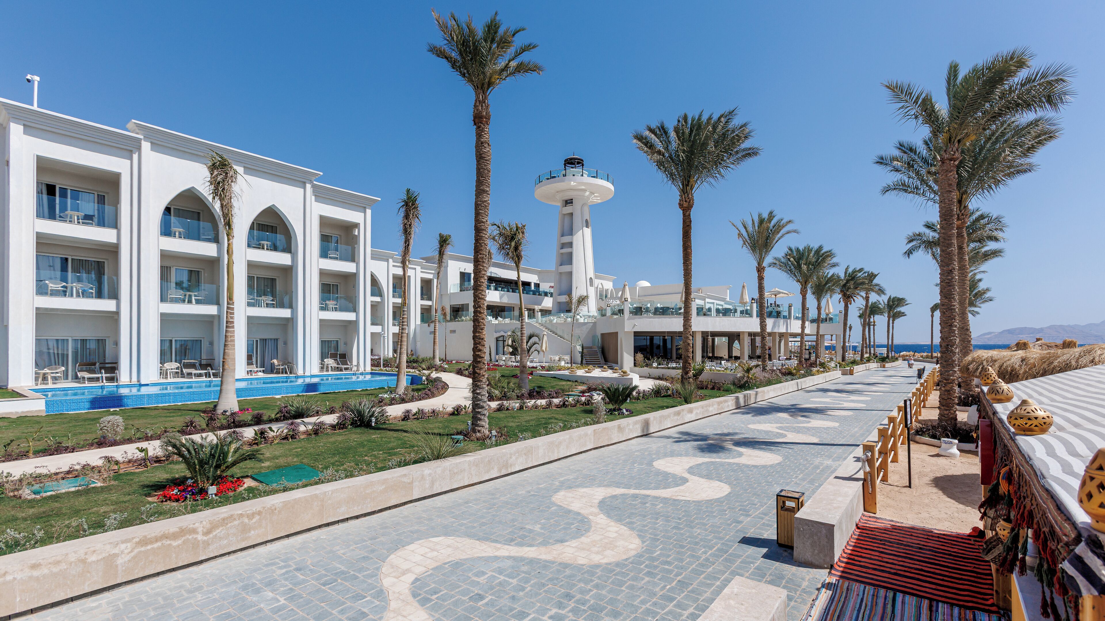 SUNRISE Remal Beach Resort