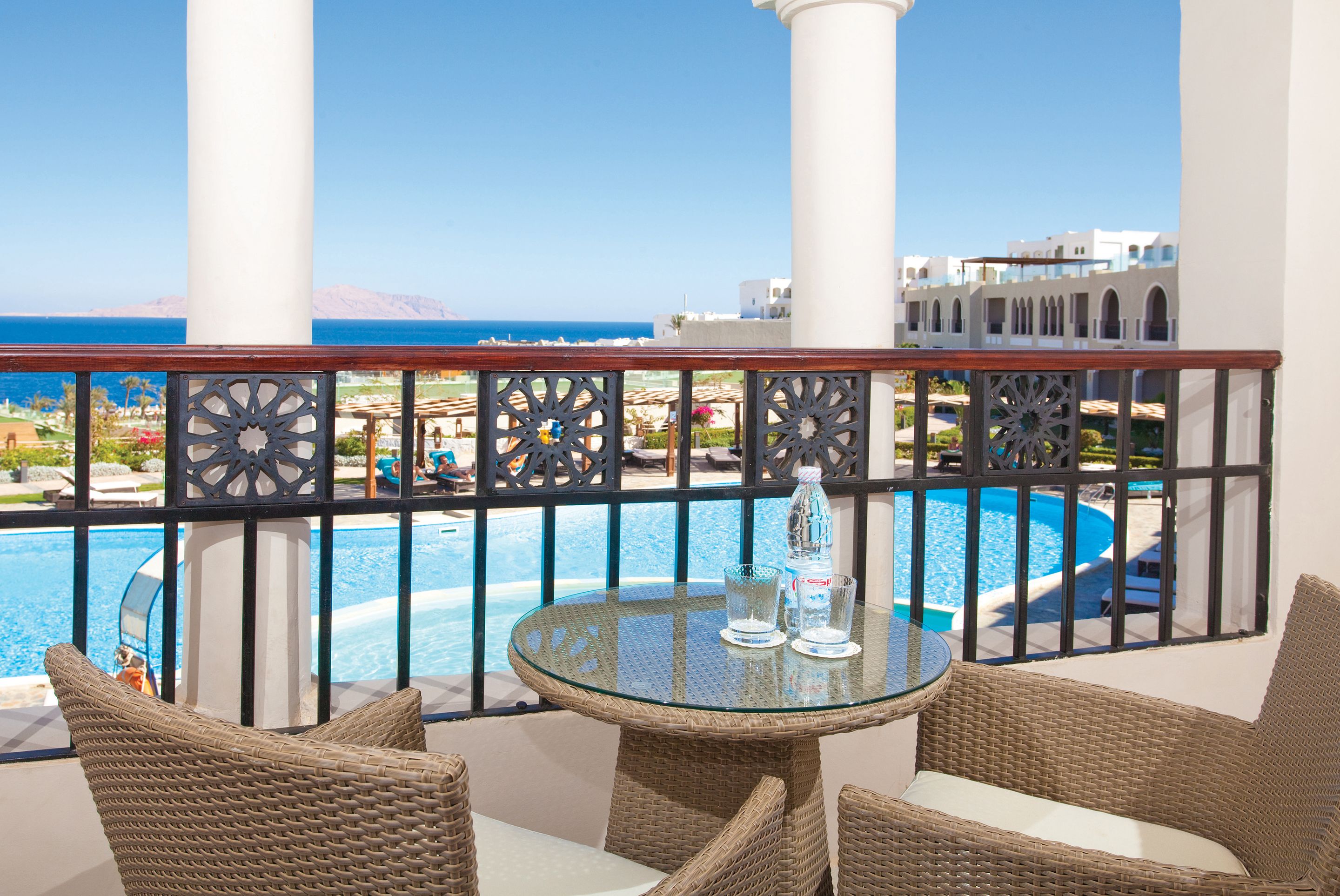 SUNRISE Arabian Beach Resort - Grand Select