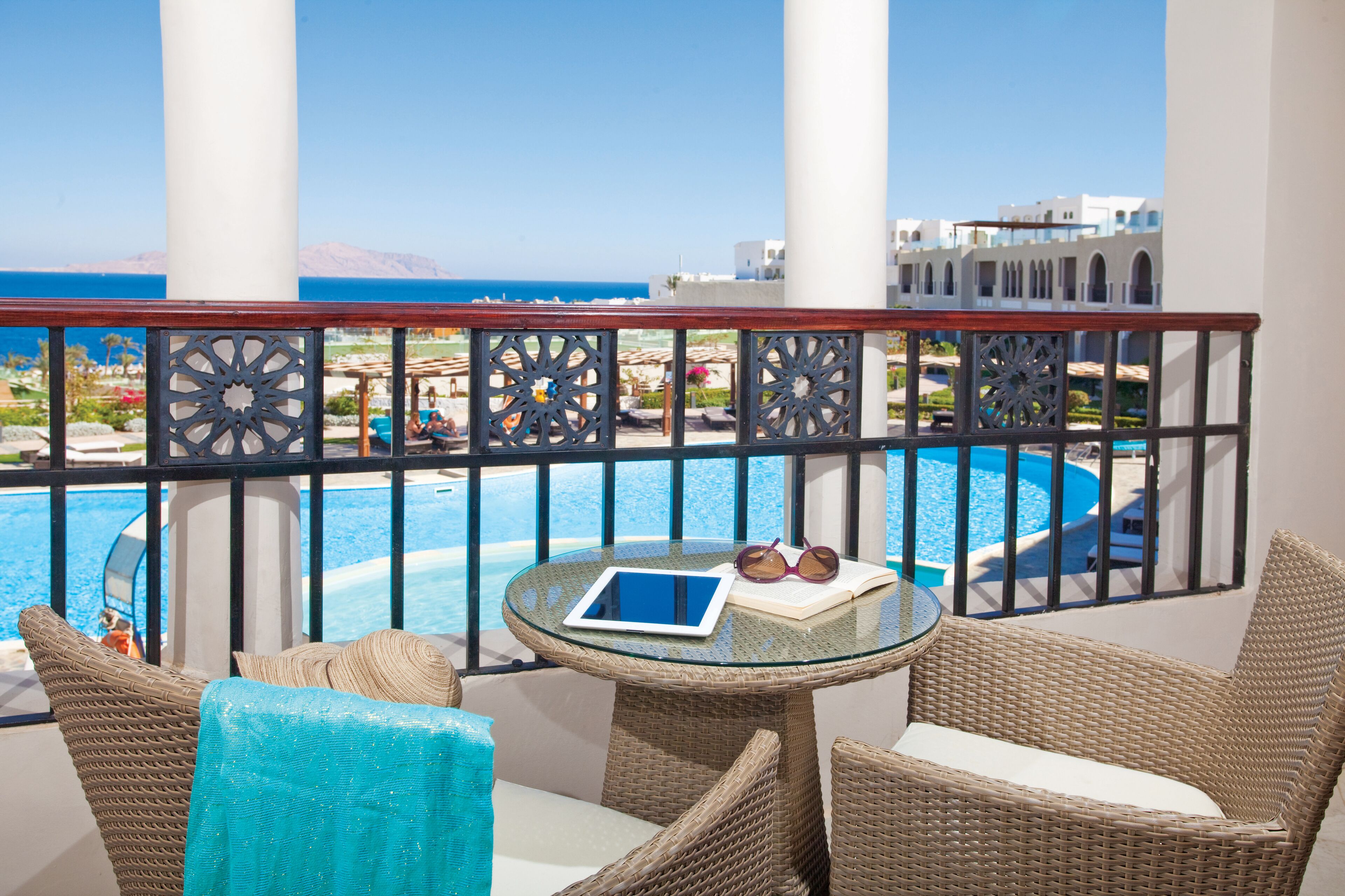 SUNRISE Arabian Beach Resort - Grand Select