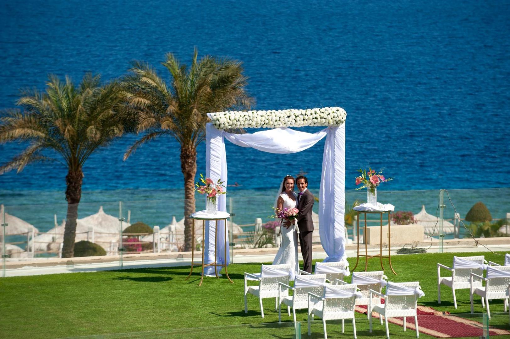 SUNRISE Arabian Beach Resort - Grand Select