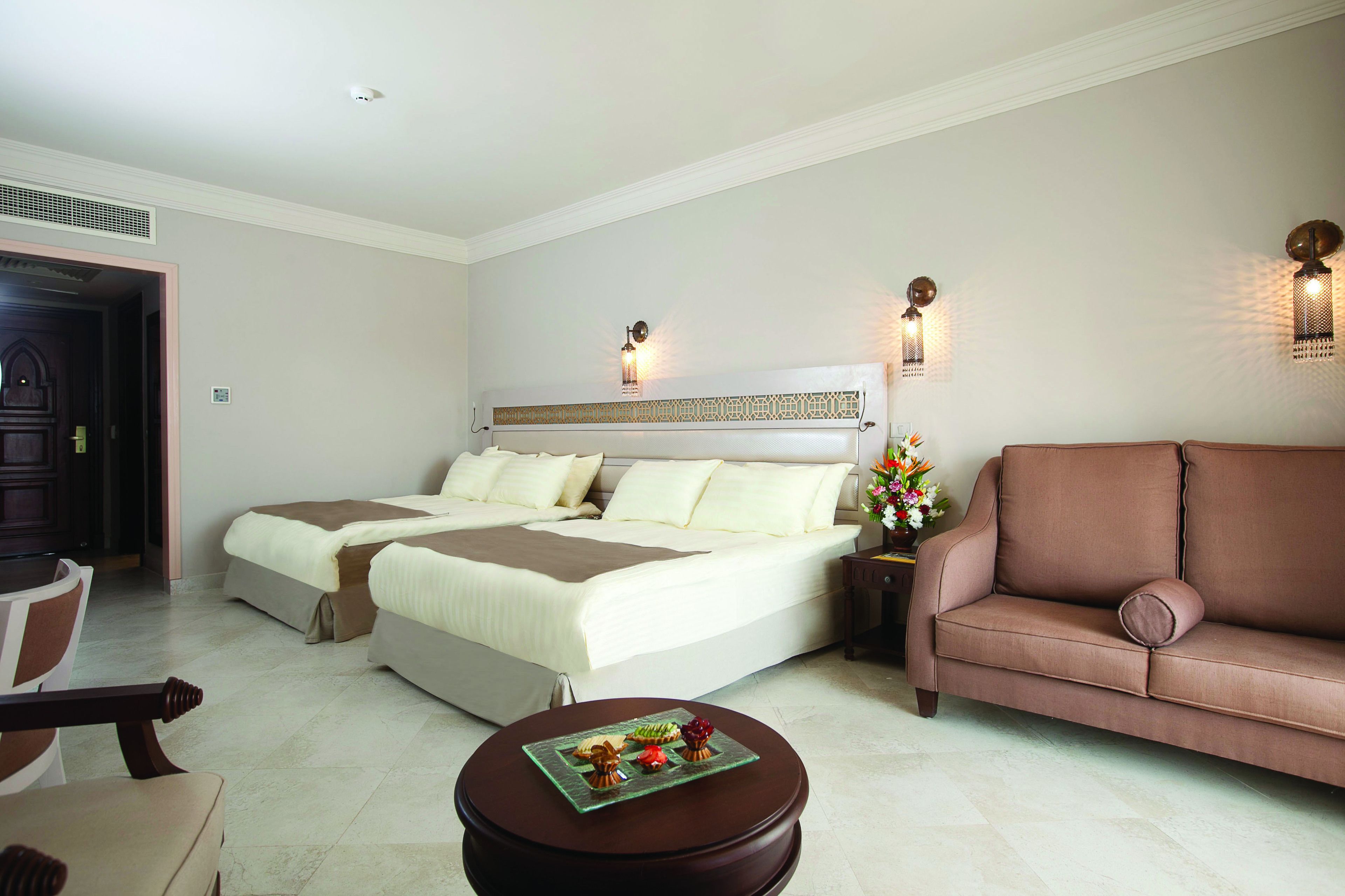 SUNRISE Arabian Beach Resort - Grand Select