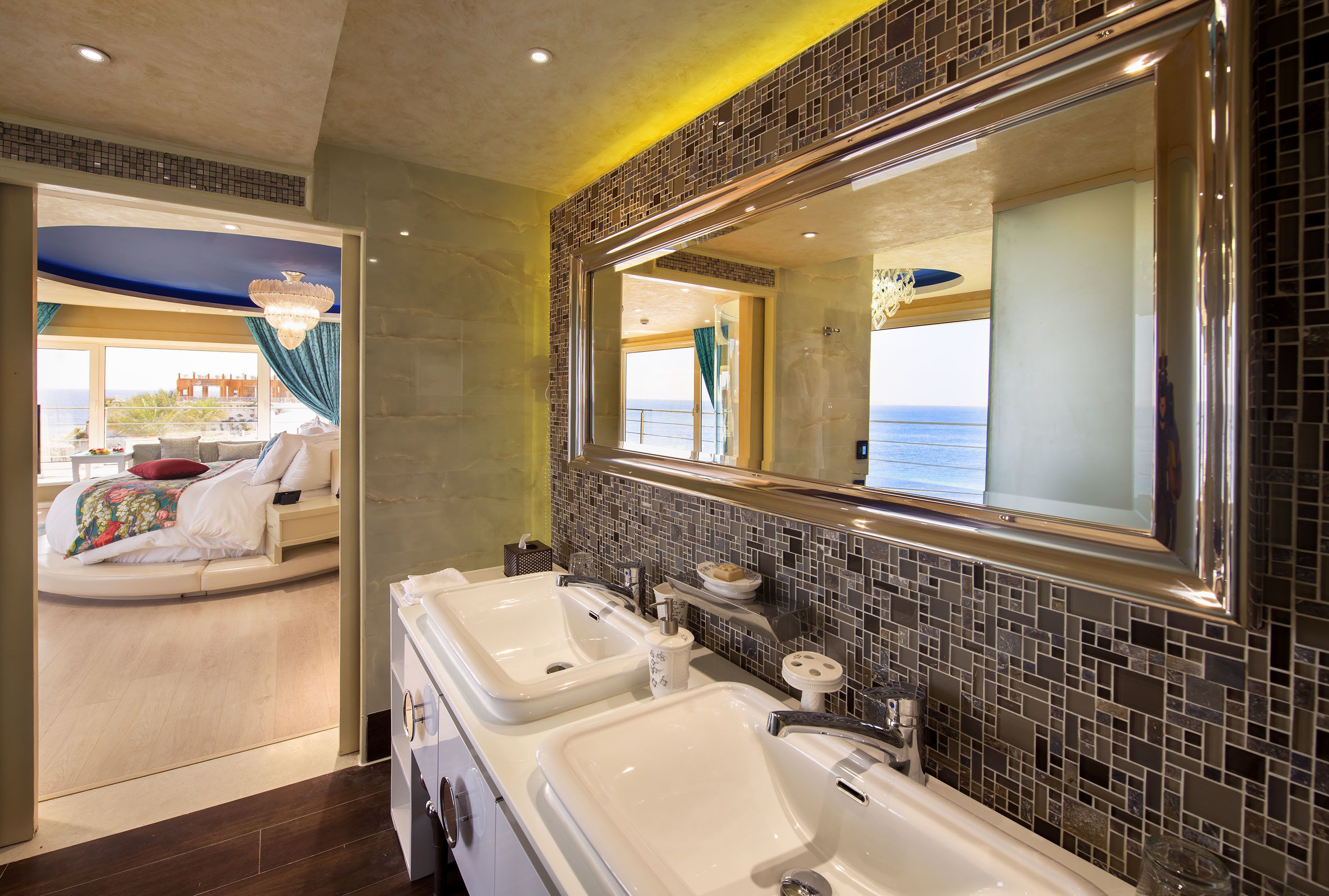 SUNRISE Arabian Beach Resort - Grand Select