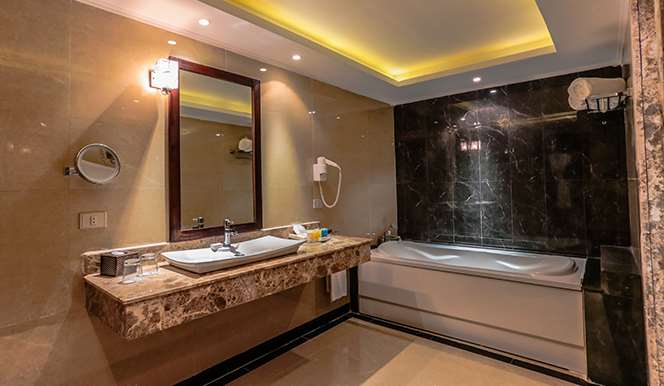 SUNRISE Arabian Beach Resort - Grand Select