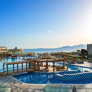 SUNRISE Arabian Beach Resort - Grand Select