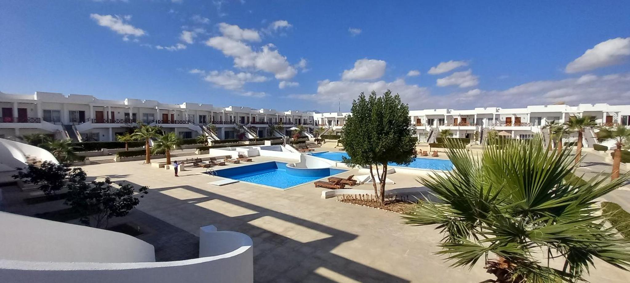 A Residence - Superior One Bedroom Aparthotel