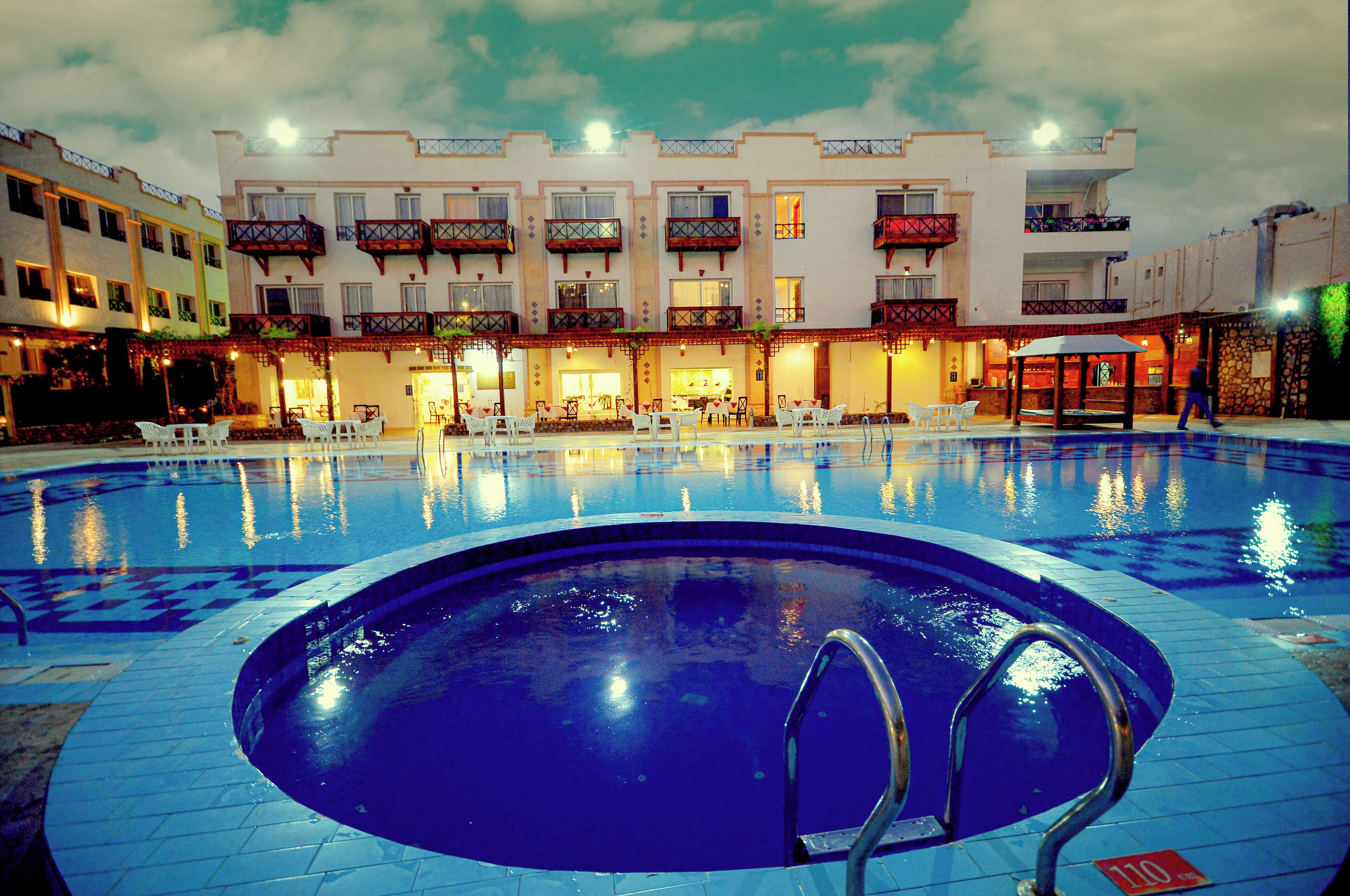 Falcon Naama Star Hotel