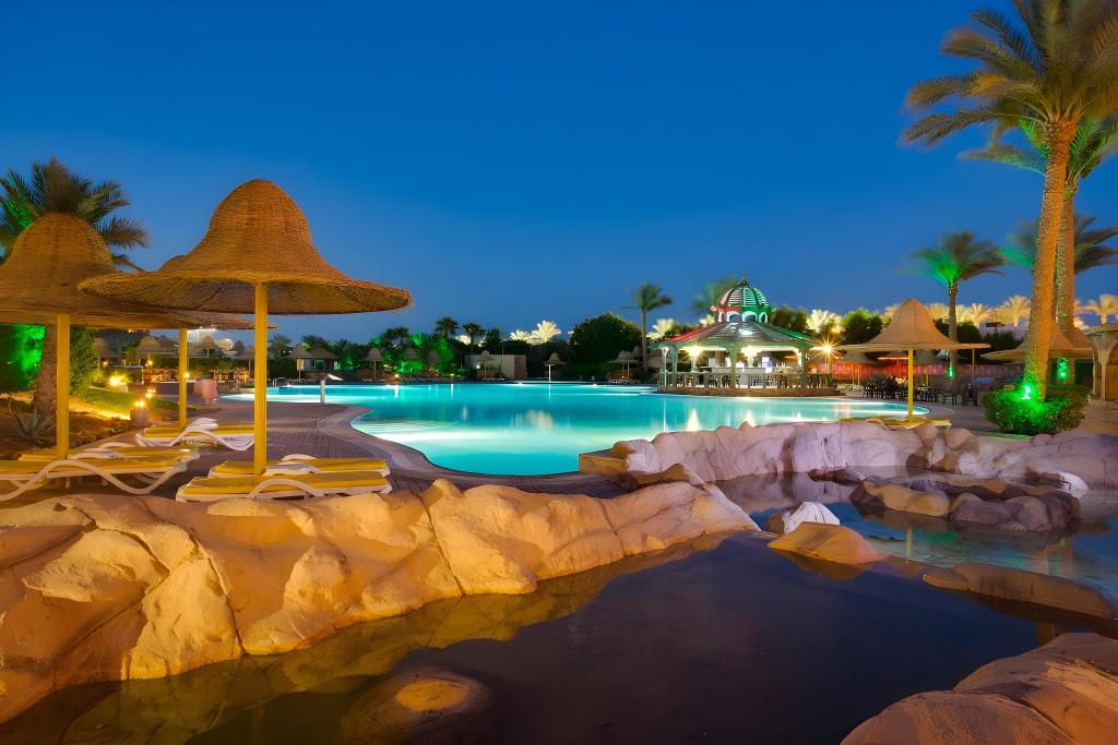 Parrotel Aqua Park Resort