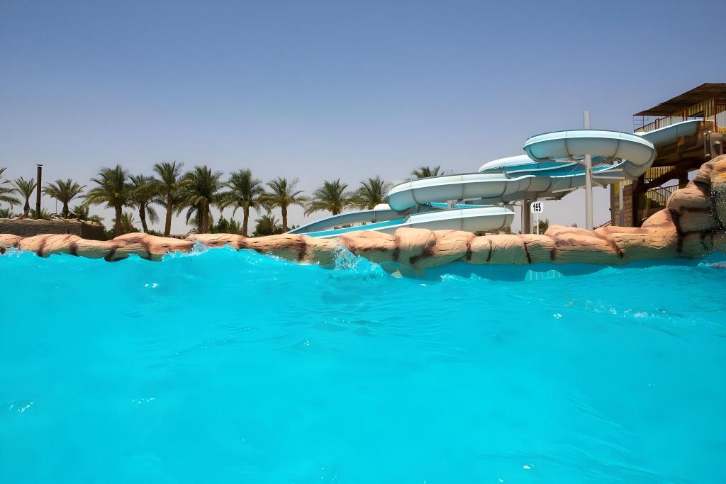 Parrotel Aqua Park Resort