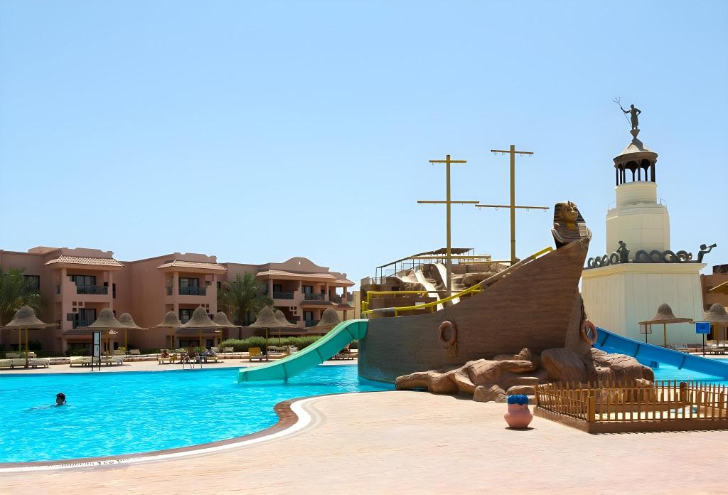 Parrotel Aqua Park Resort