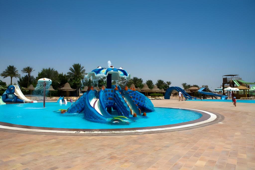 Parrotel Aqua Park Resort