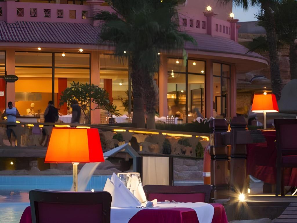 Parrotel Aqua Park Resort