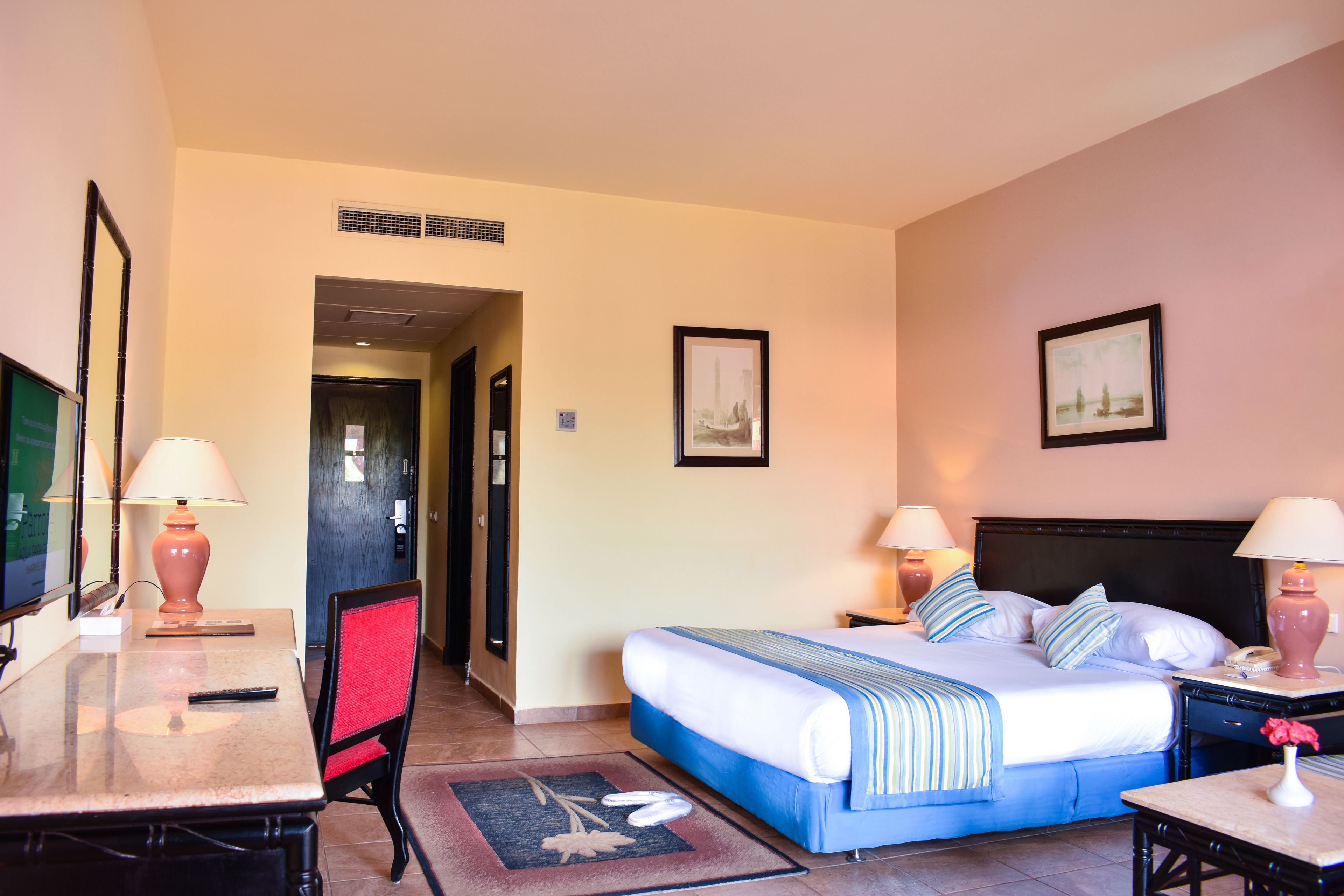 Parrotel Aqua Park Resort