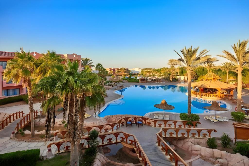 Parrotel Aqua Park Resort