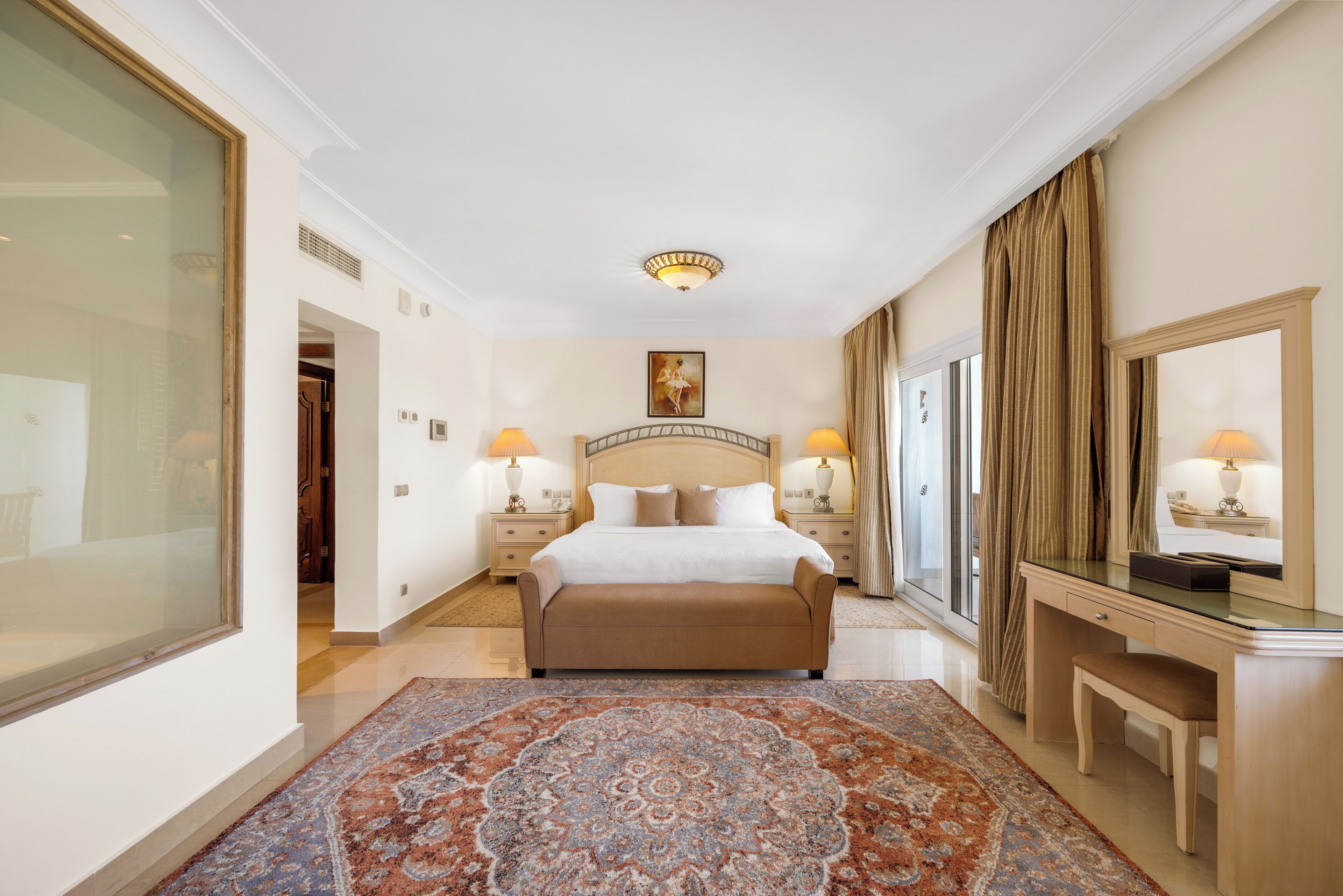 Royal Savoy Hotel & Villas