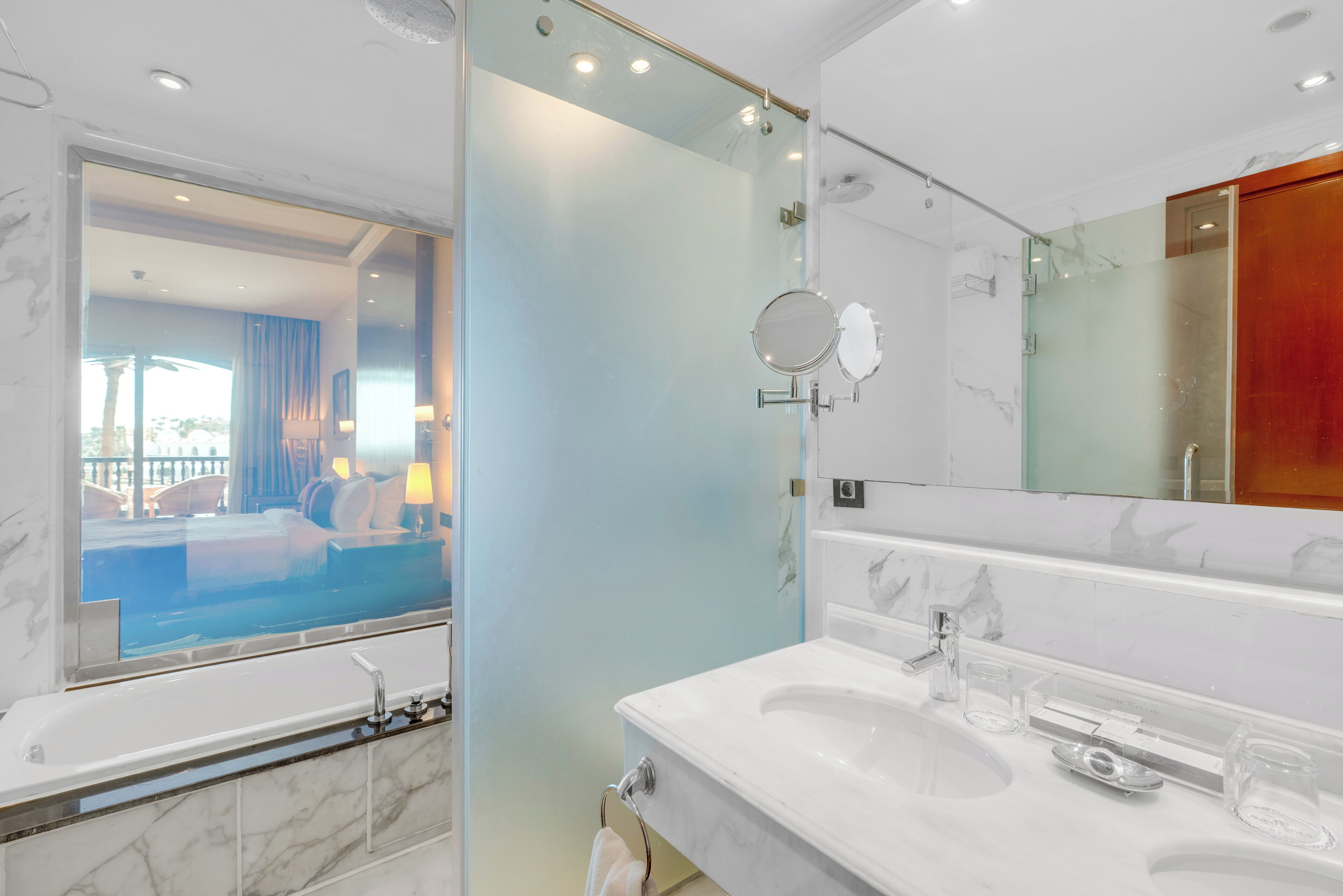 Royal Savoy Hotel & Villas