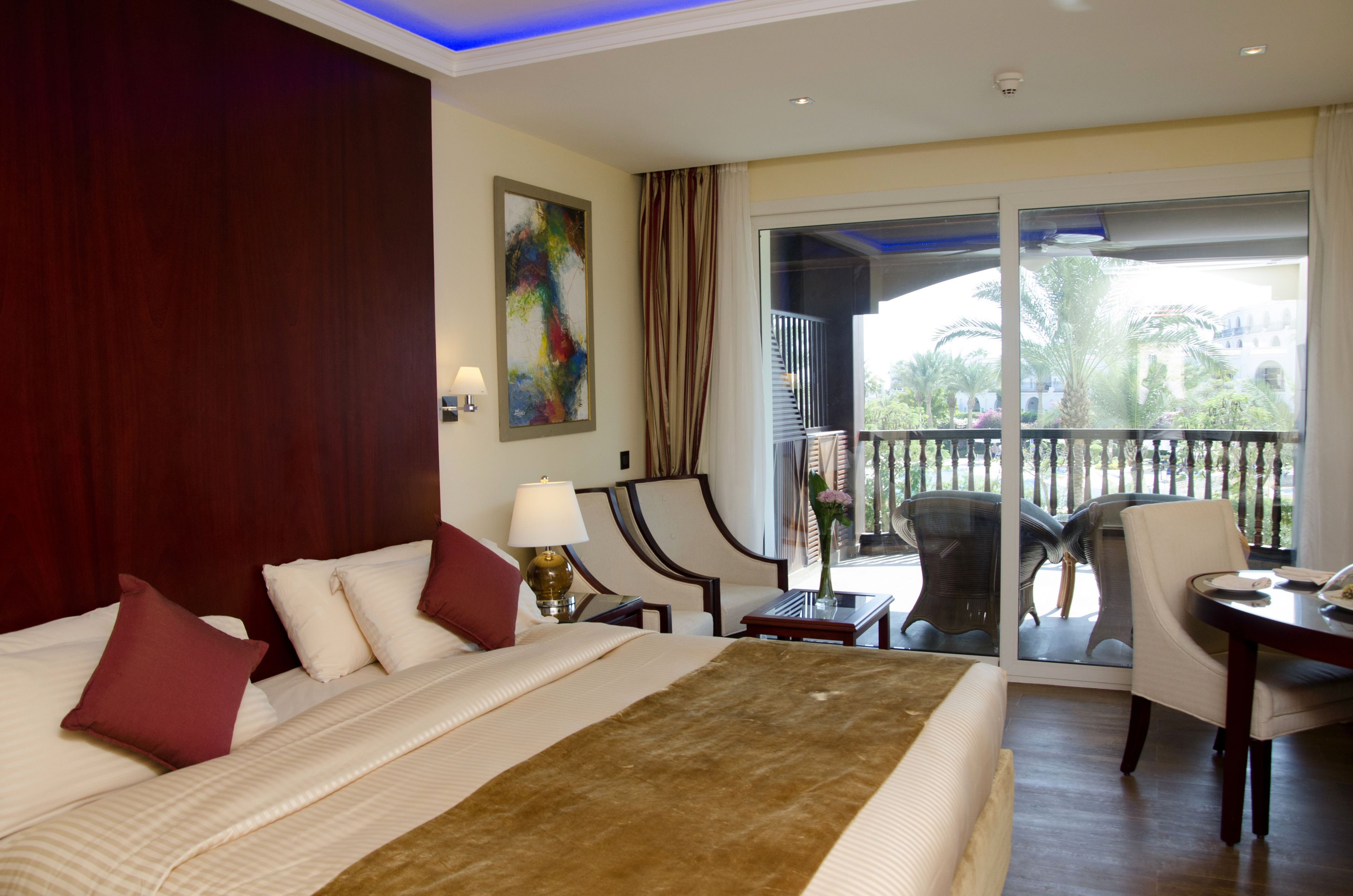 Royal Savoy Hotel & Villas