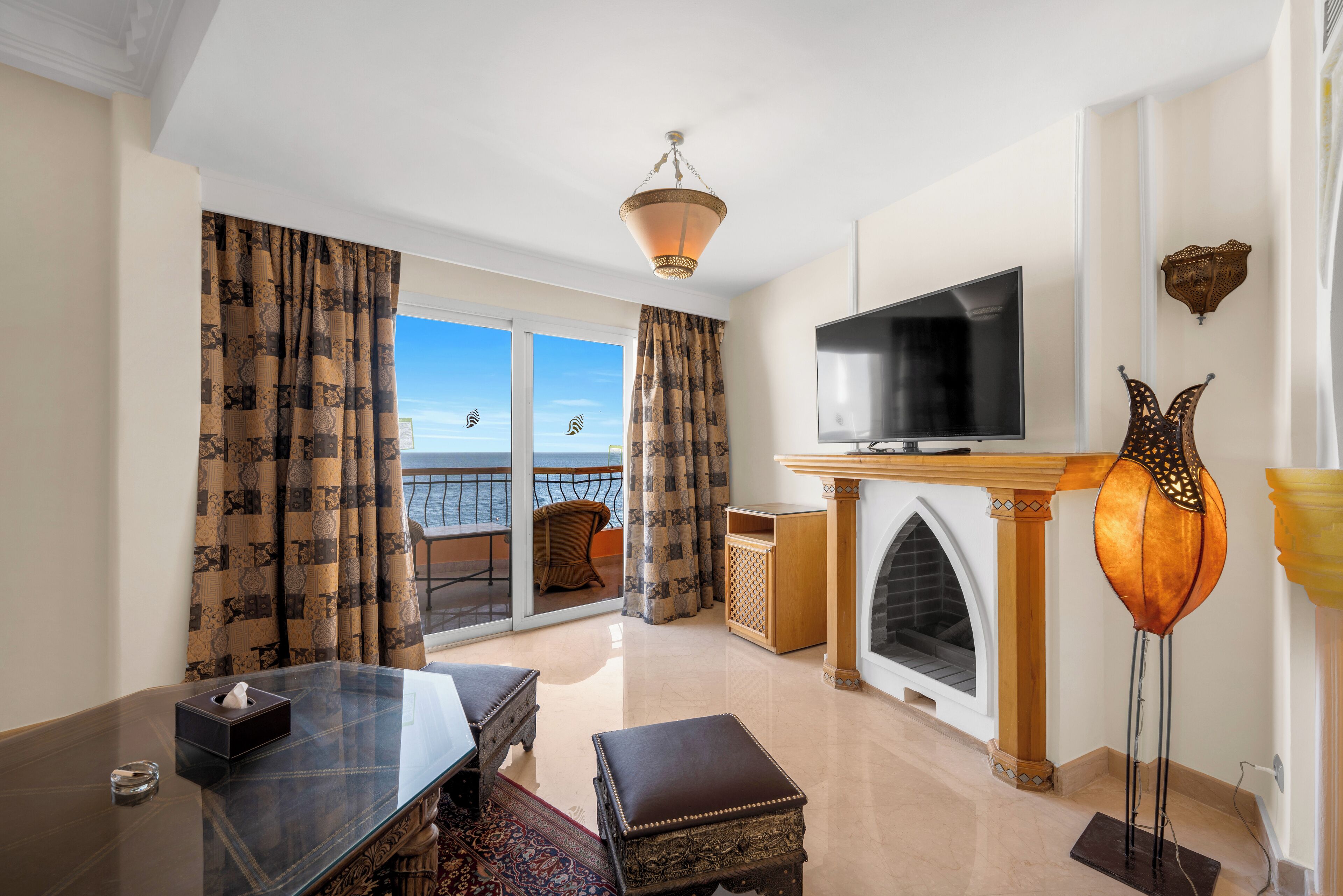 Royal Savoy Hotel & Villas