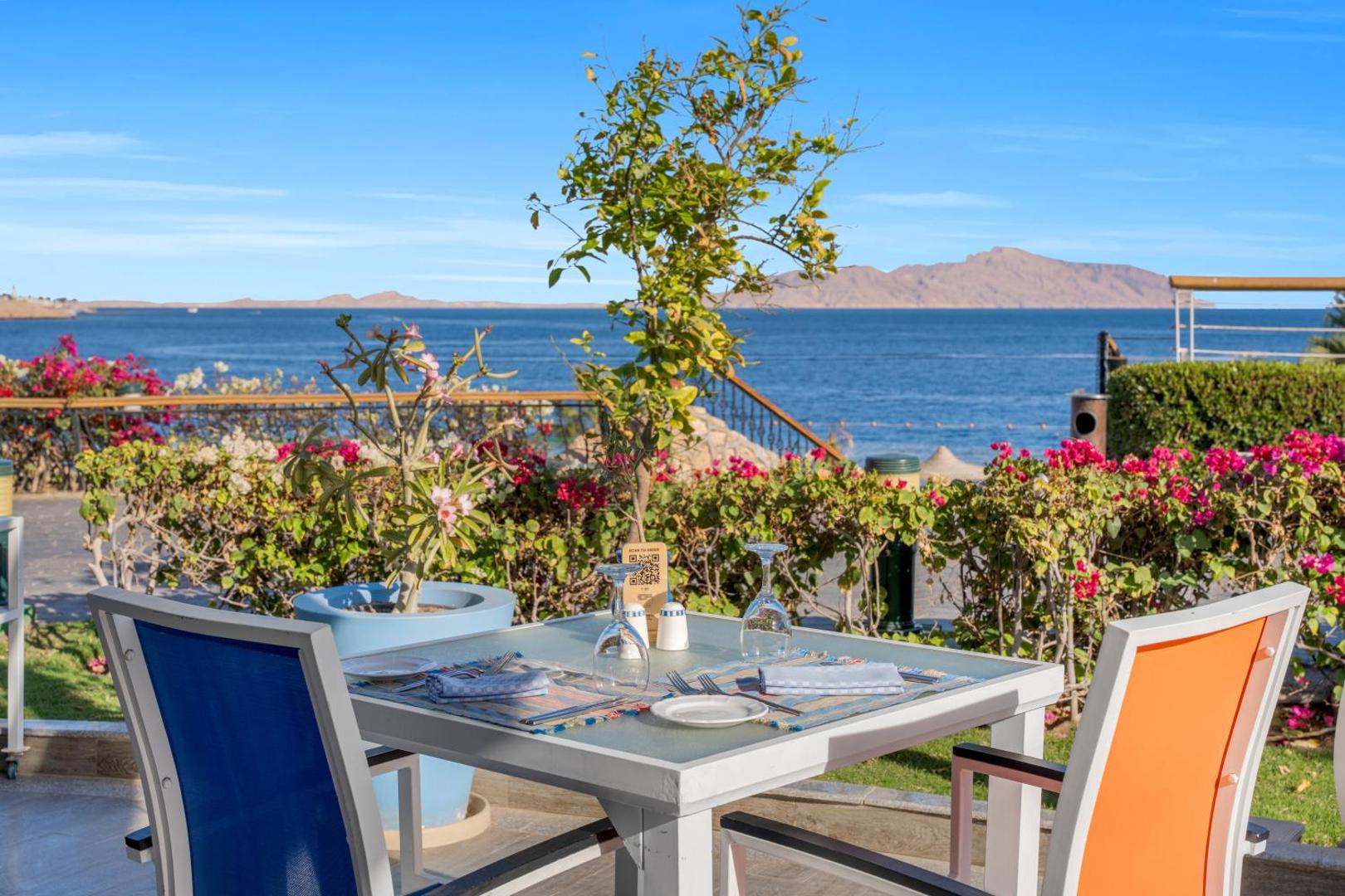 Royal Savoy Hotel & Villas