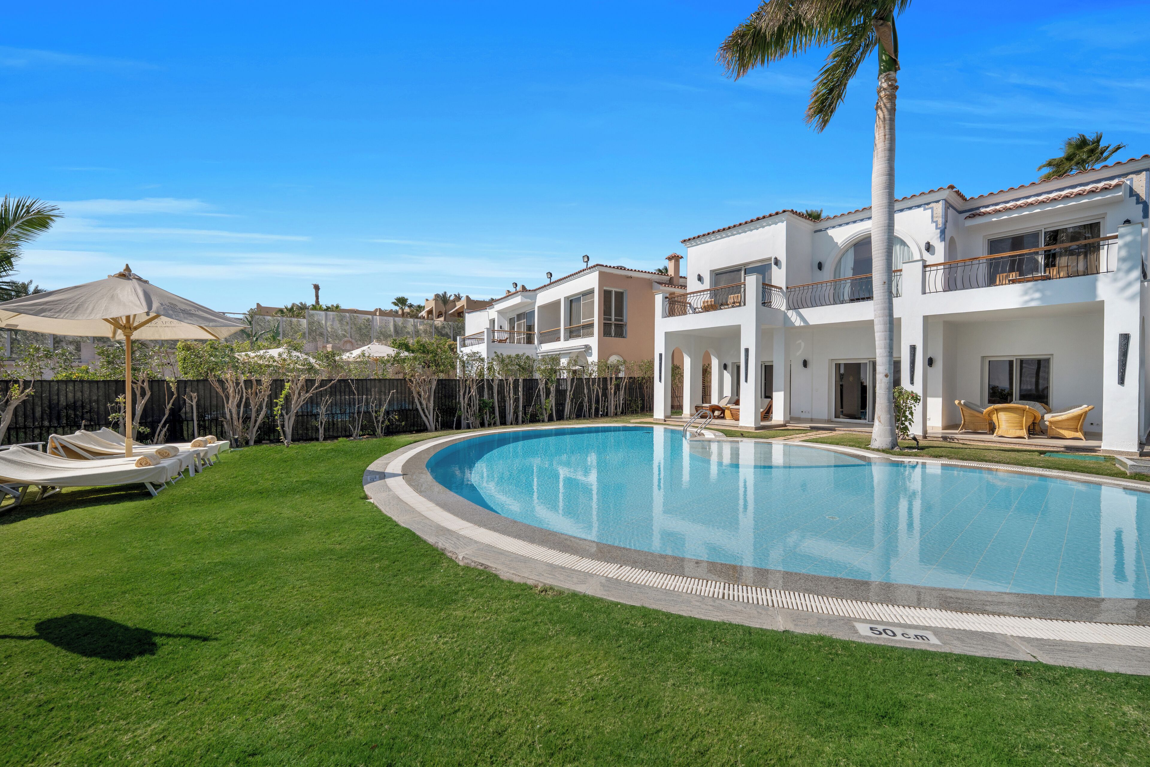 Royal Savoy Hotel & Villas