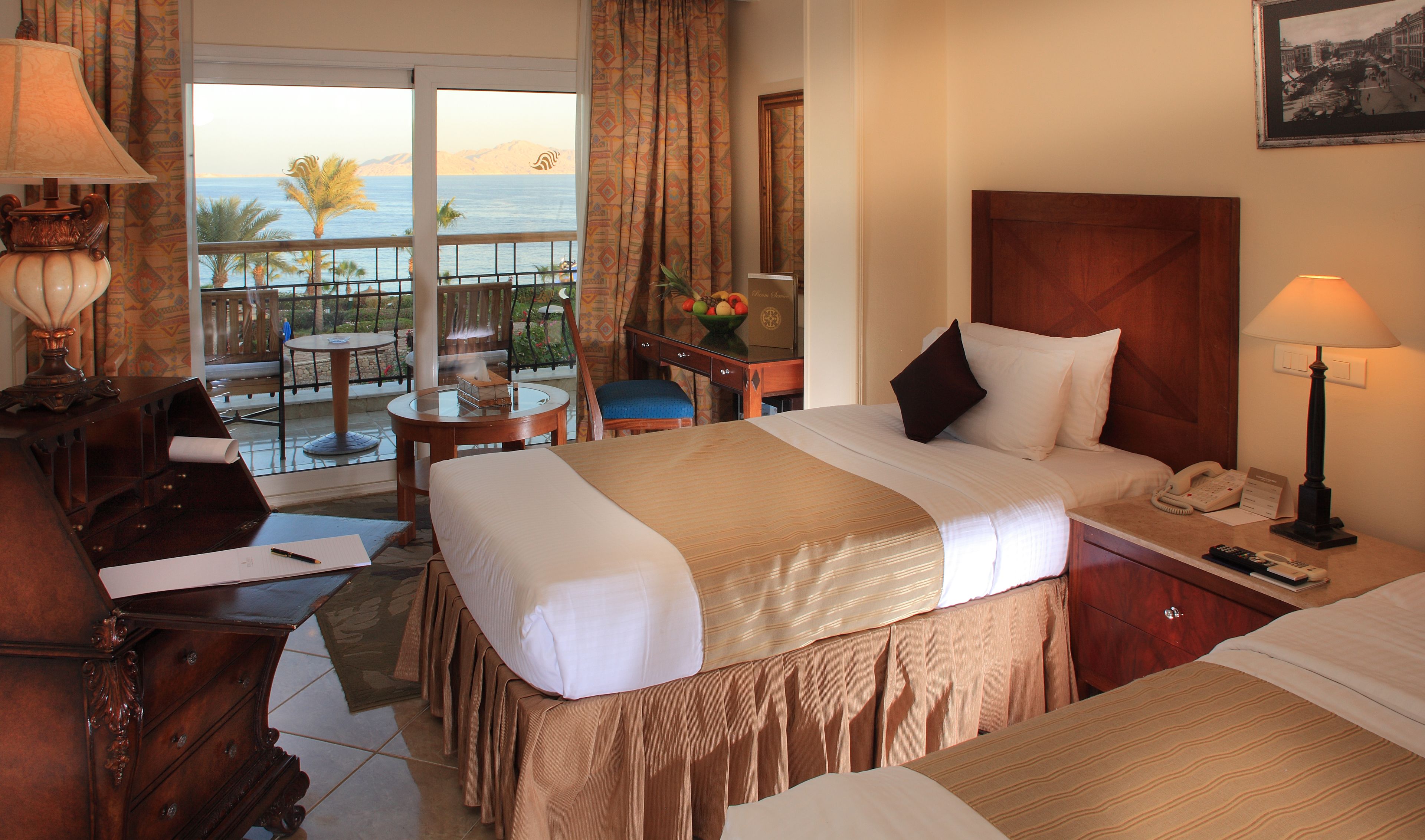 Royal Savoy Hotel & Villas