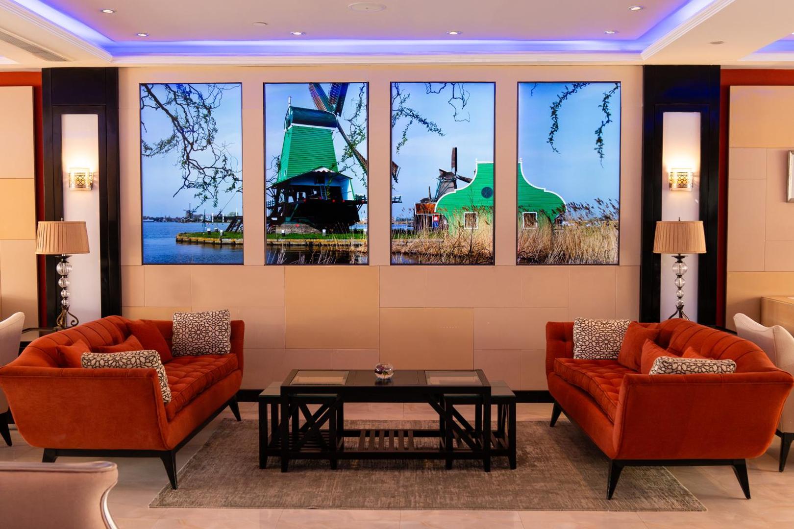 Royal Savoy Hotel & Villas