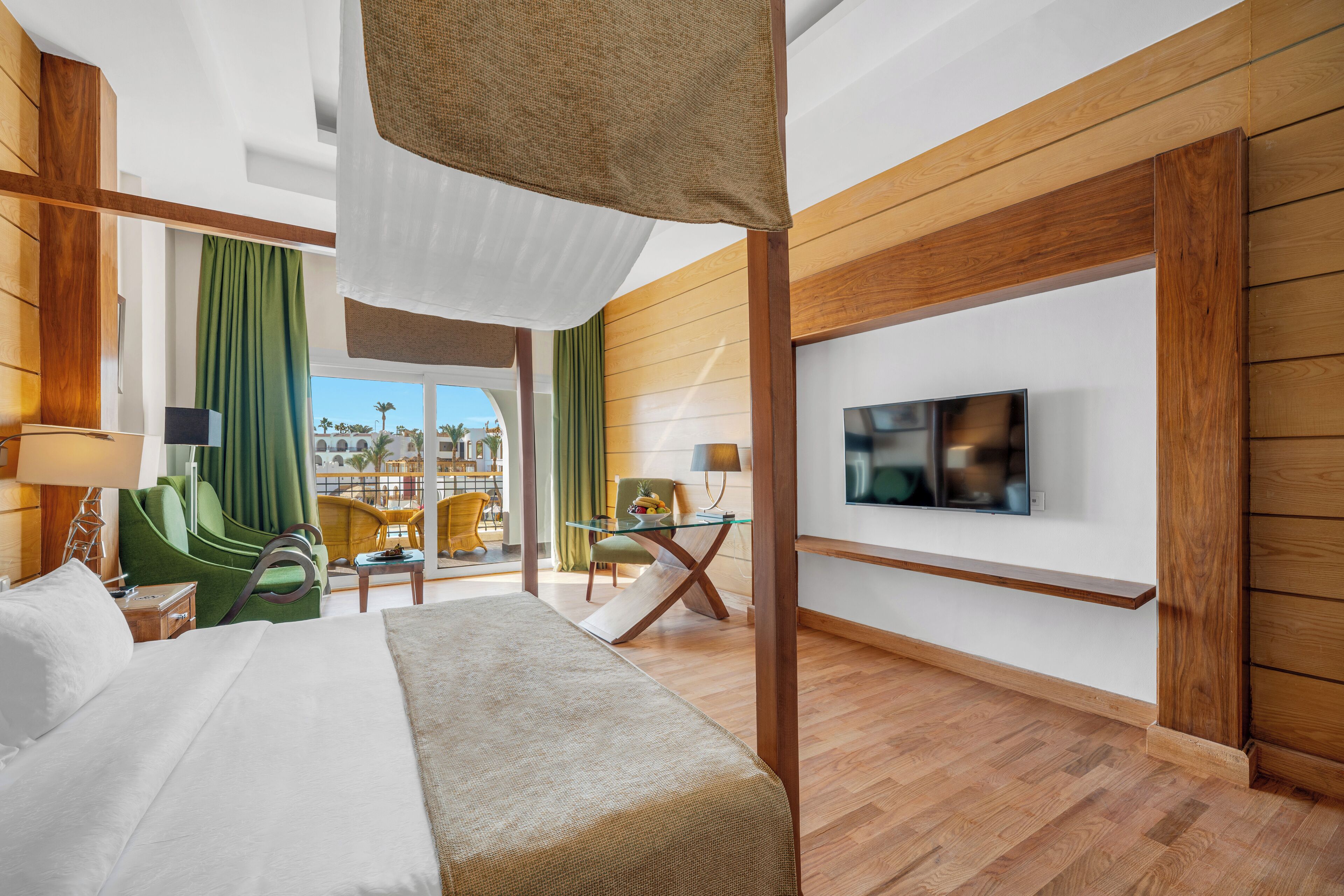 Royal Savoy Hotel & Villas