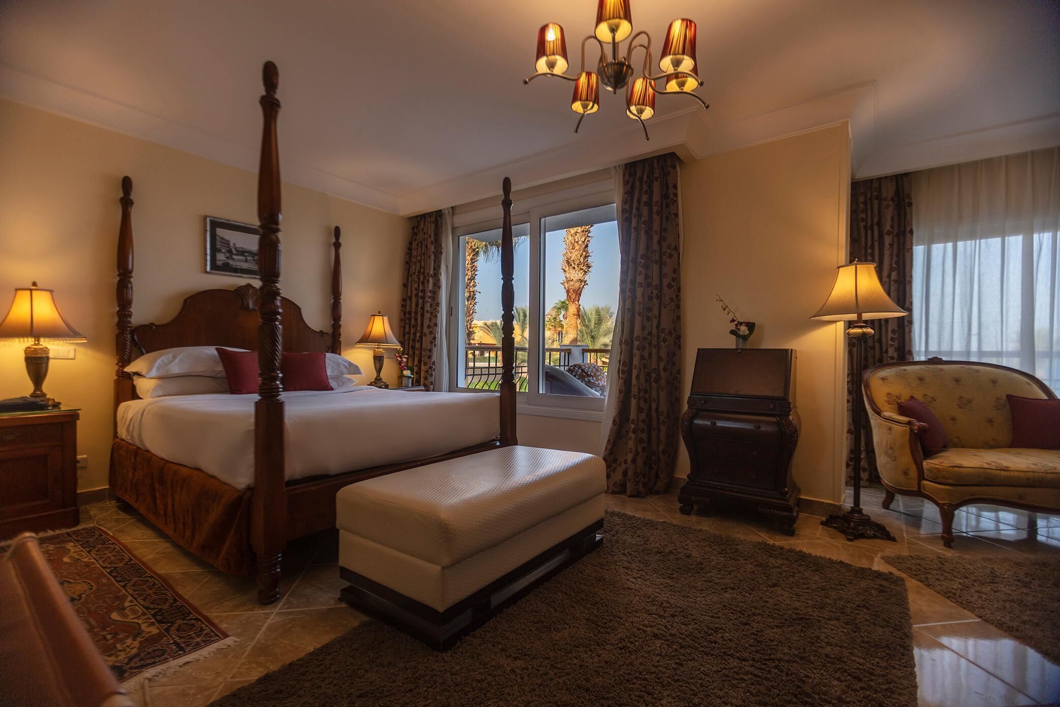 Royal Savoy Hotel & Villas