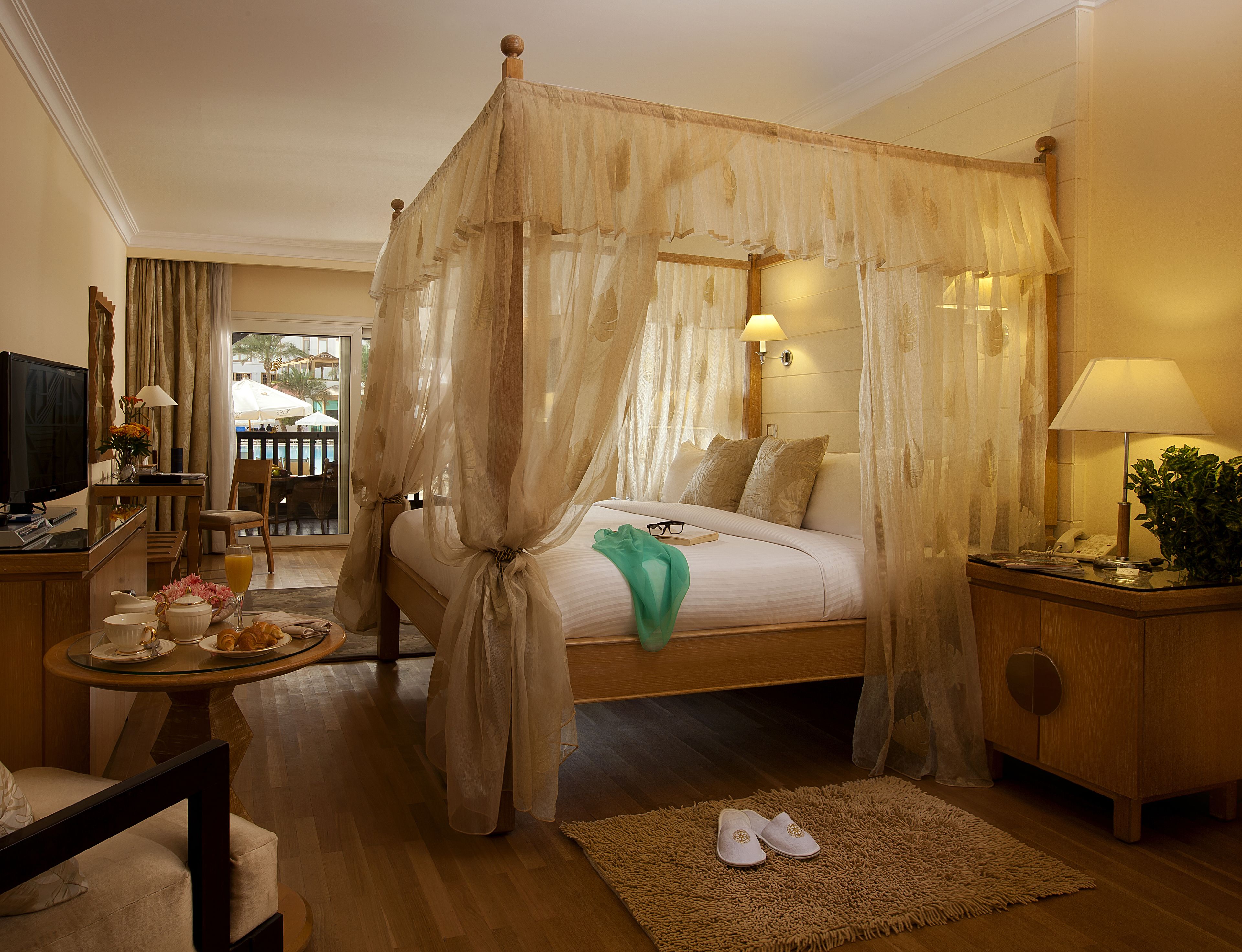 Royal Savoy Hotel & Villas