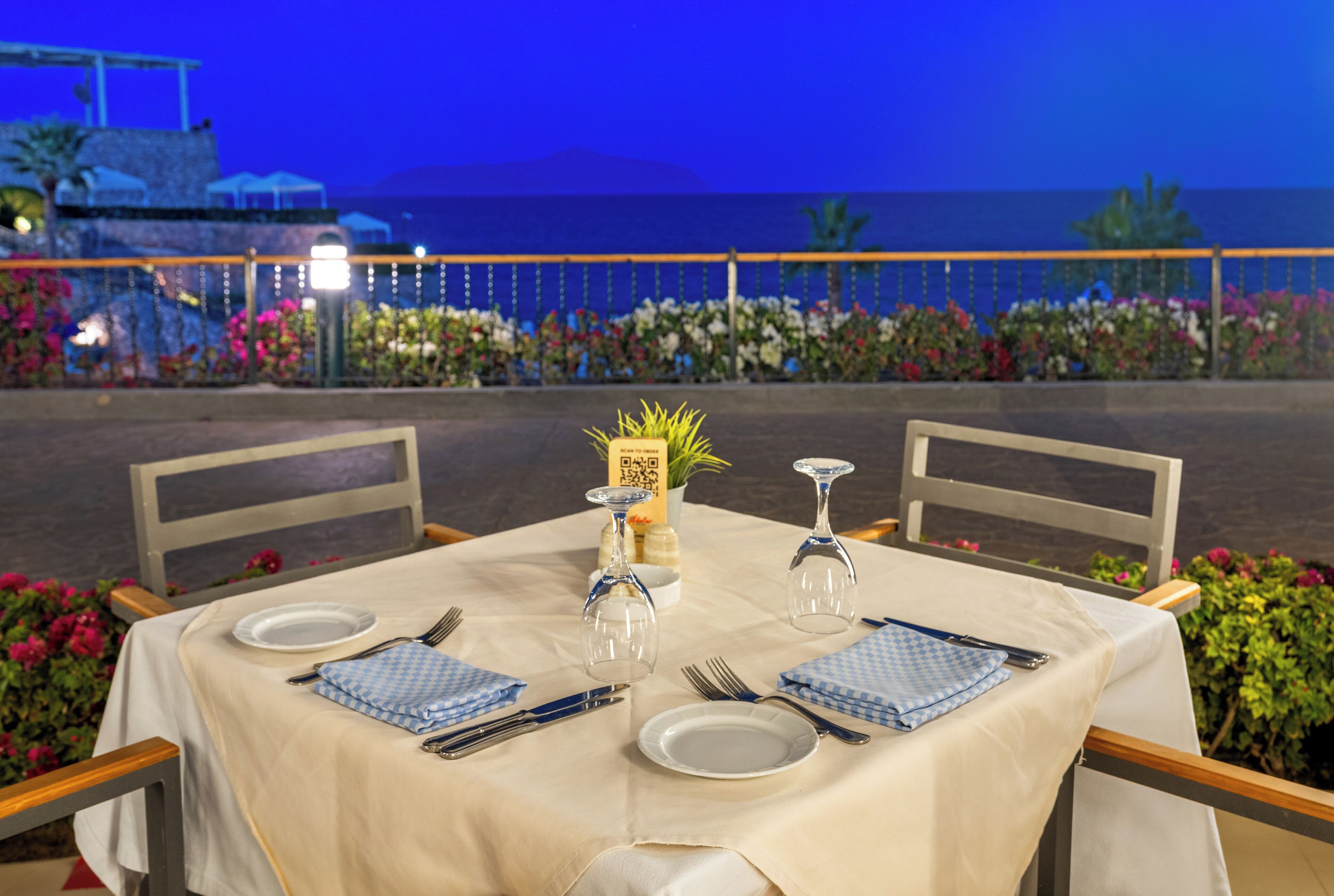 Royal Savoy Hotel & Villas