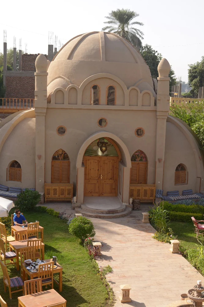 Embrace Hotel Luxor