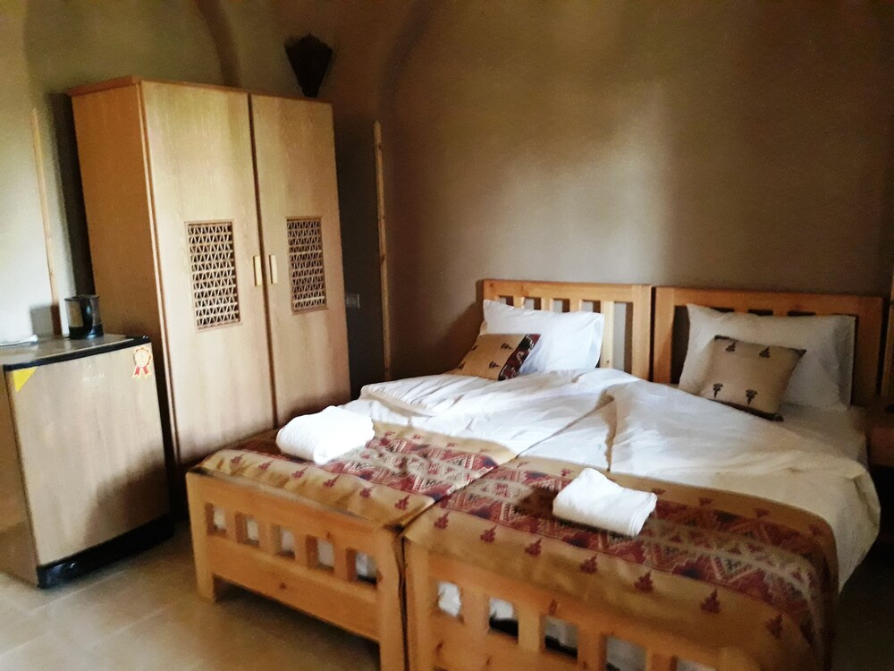Embrace Hotel Luxor
