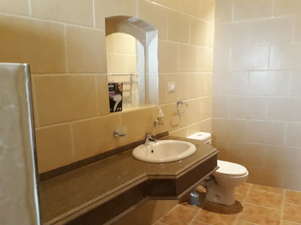 Embrace Hotel Luxor