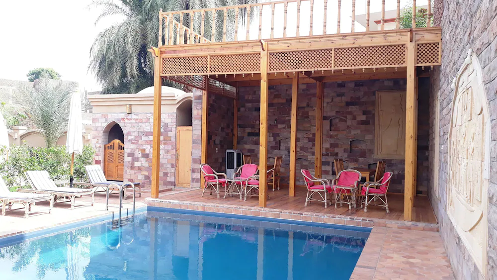 Embrace Hotel Luxor