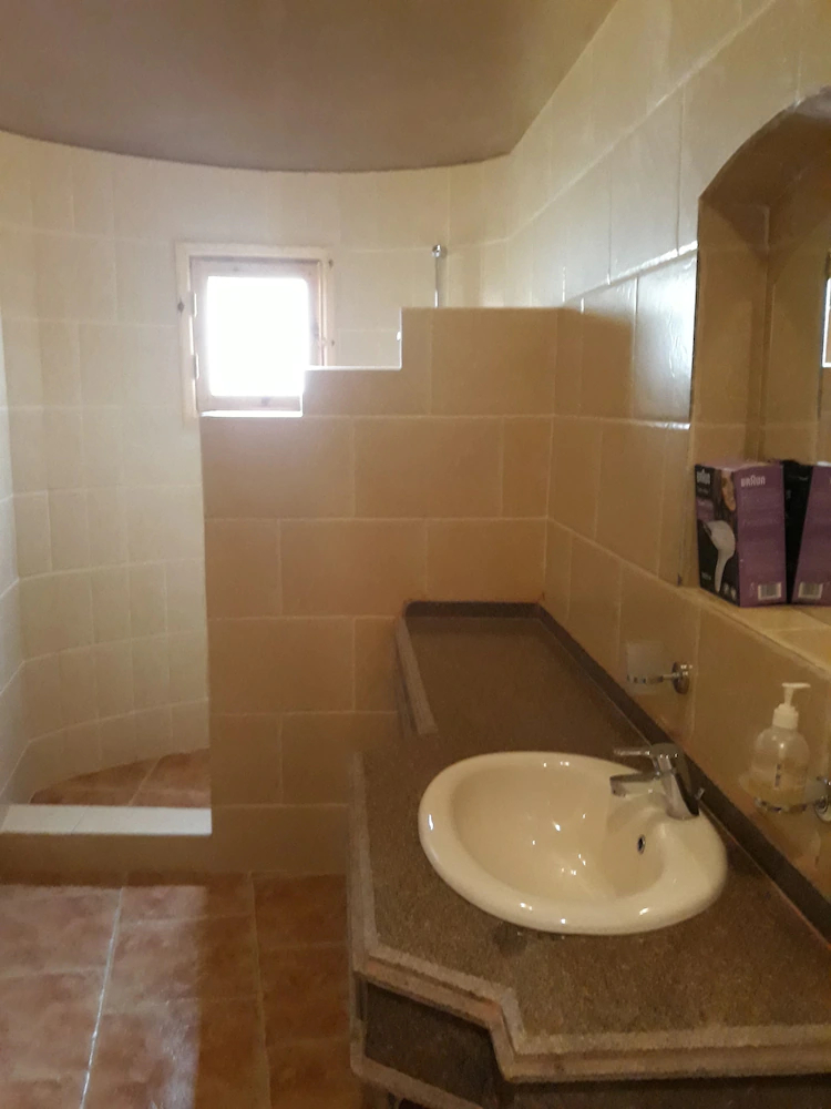 Embrace Hotel Luxor