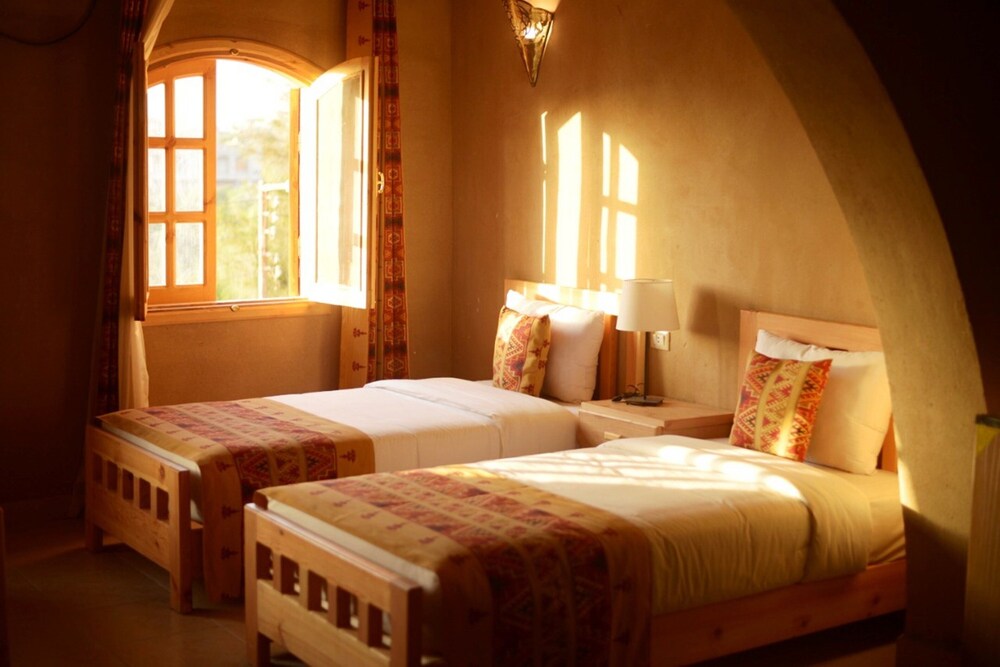 Embrace Hotel Luxor