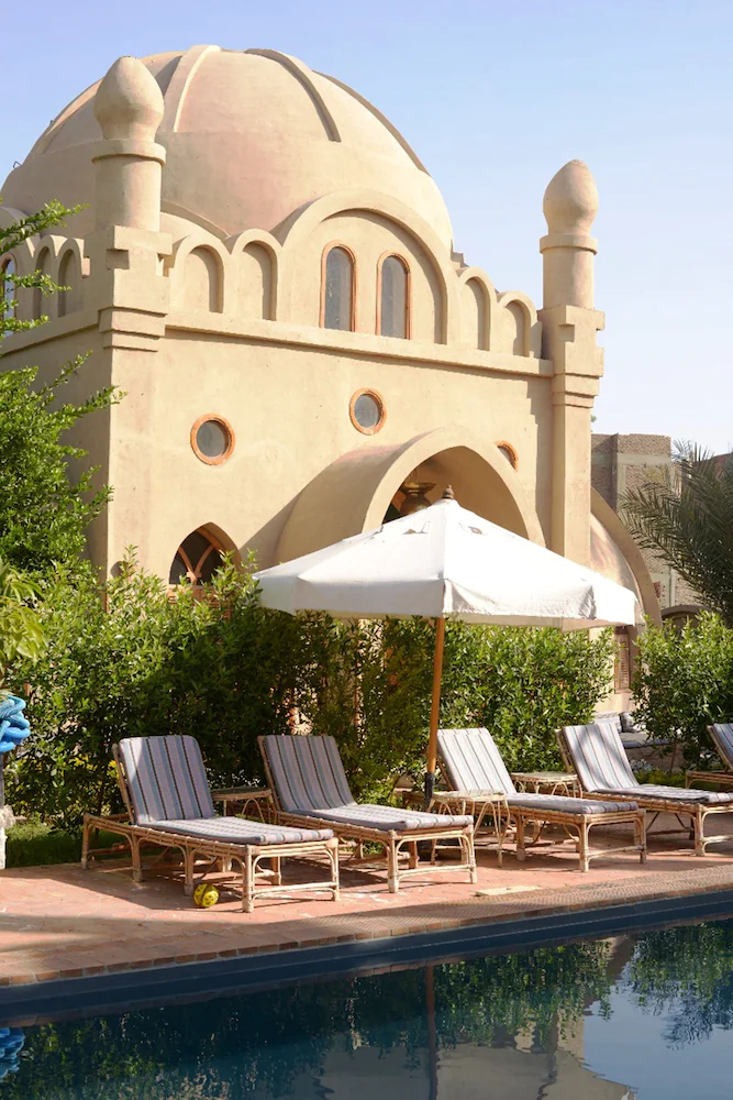 Embrace Hotel Luxor