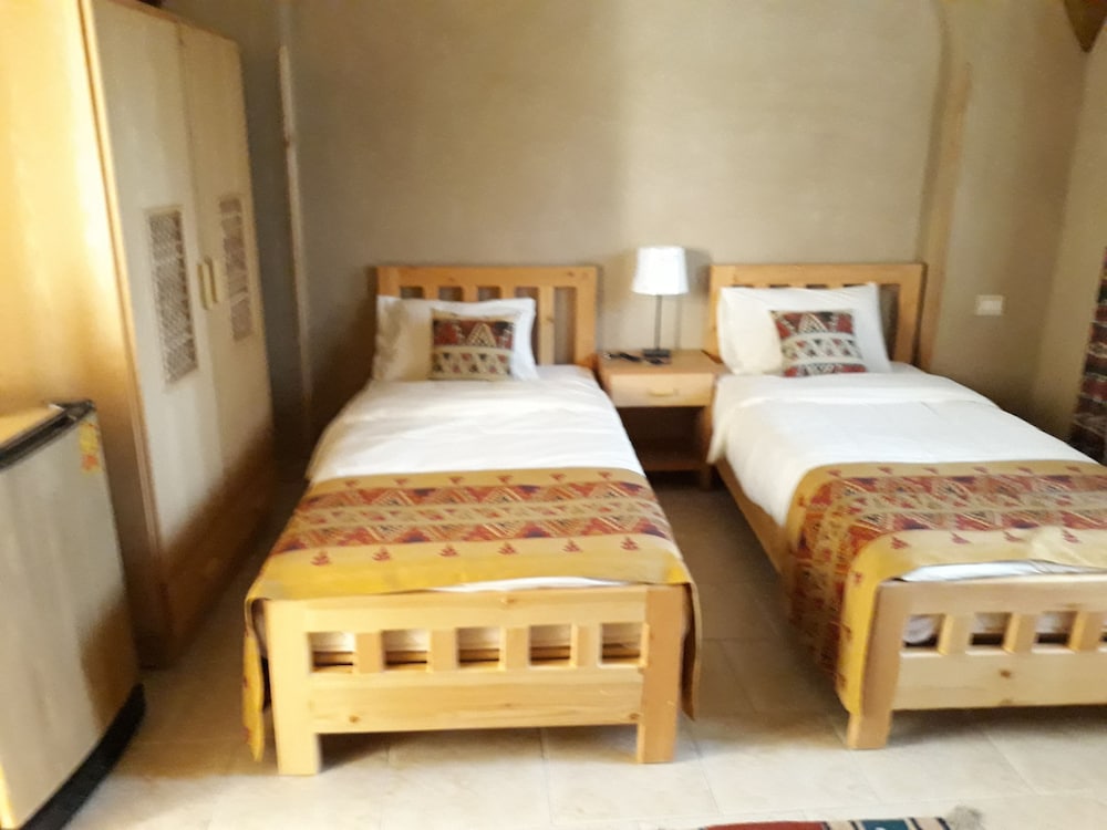Embrace Hotel Luxor
