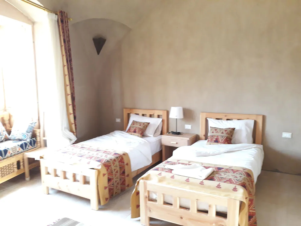 Embrace Hotel Luxor