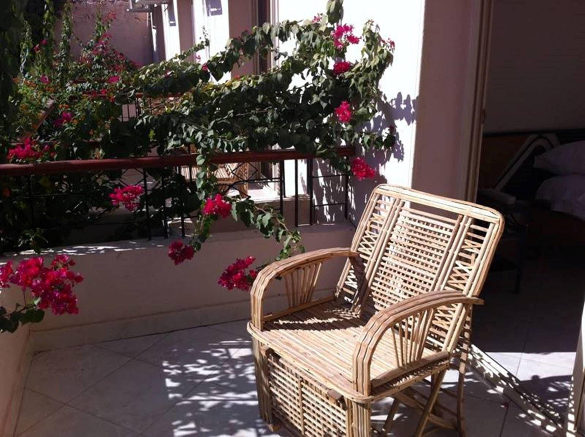 New Memnon Hotel