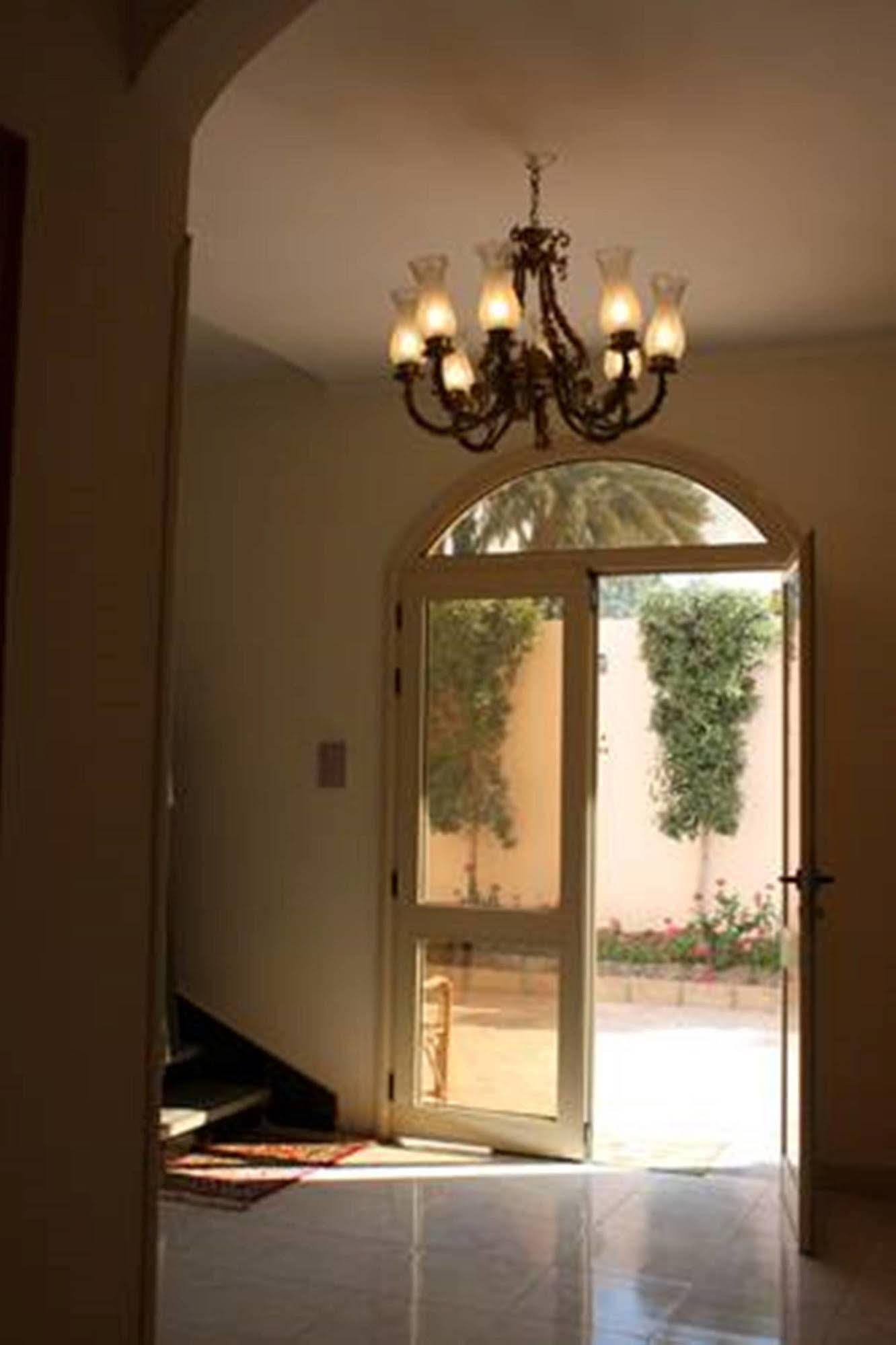 New Memnon Hotel