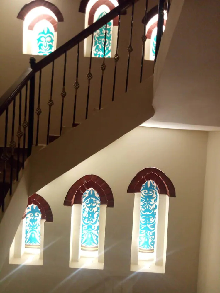 Shahhat House