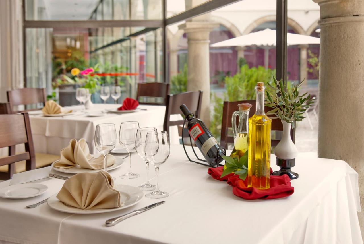 TRH Ciudad de Baeza Hotel