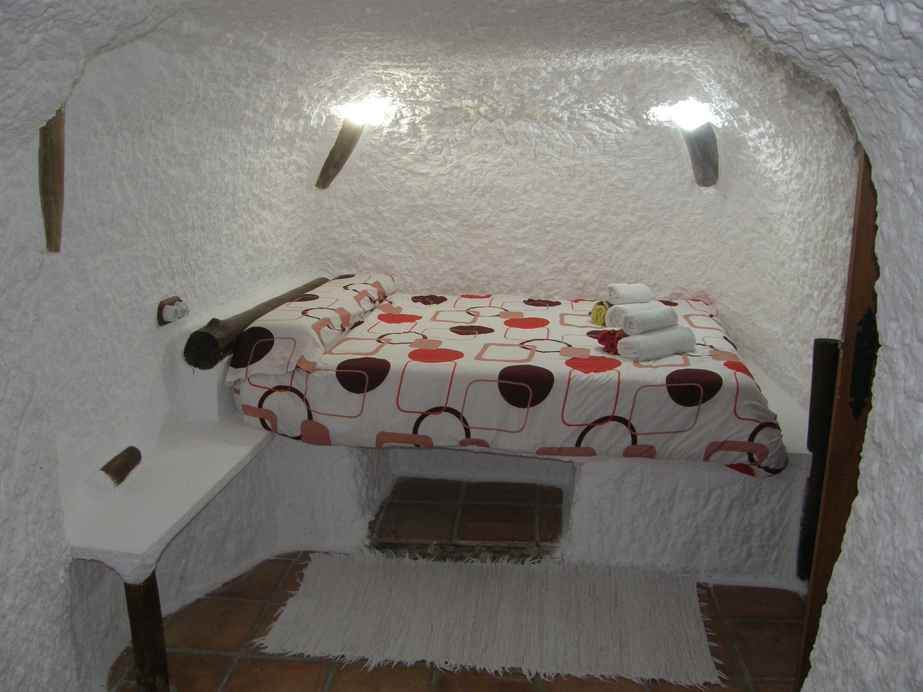 Cueva El Guindas