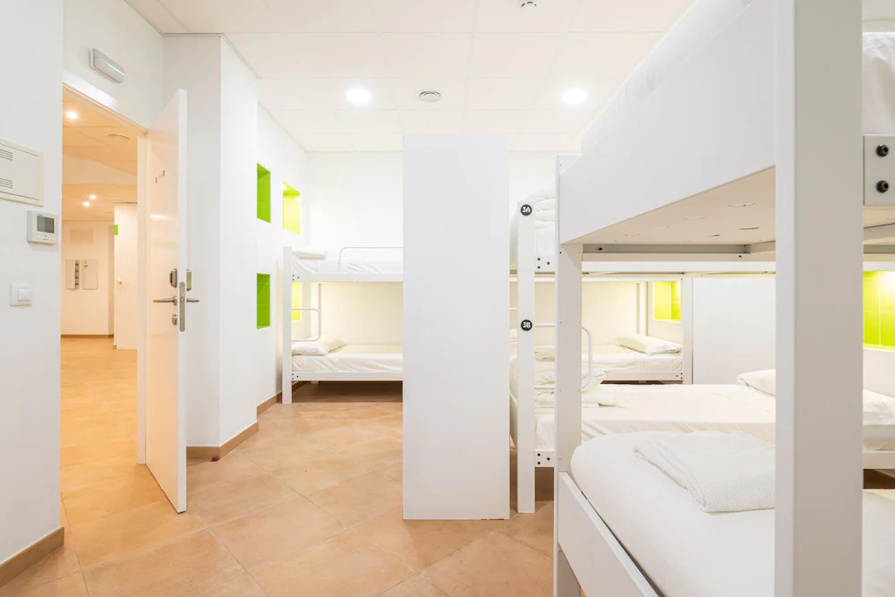 Benarraba Hostel