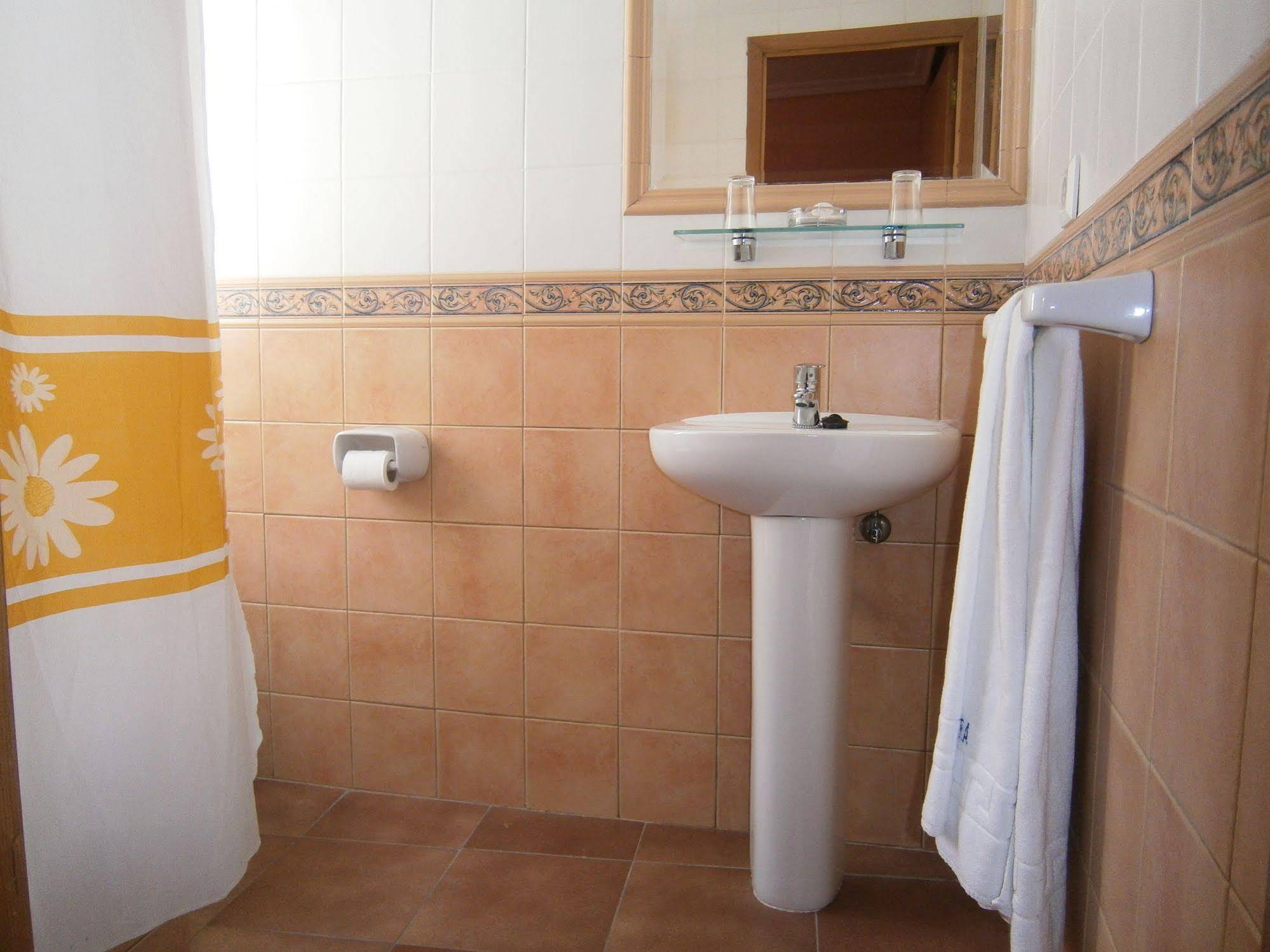 Hostal Almanzor